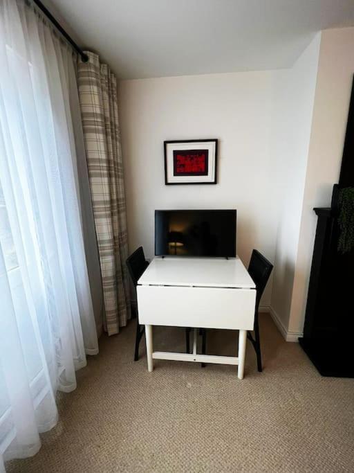Snug House - Dromore Village - Lagan River View Esterno foto