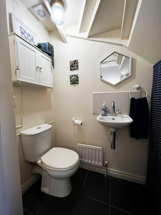 Snug House - Dromore Village - Lagan River View Esterno foto